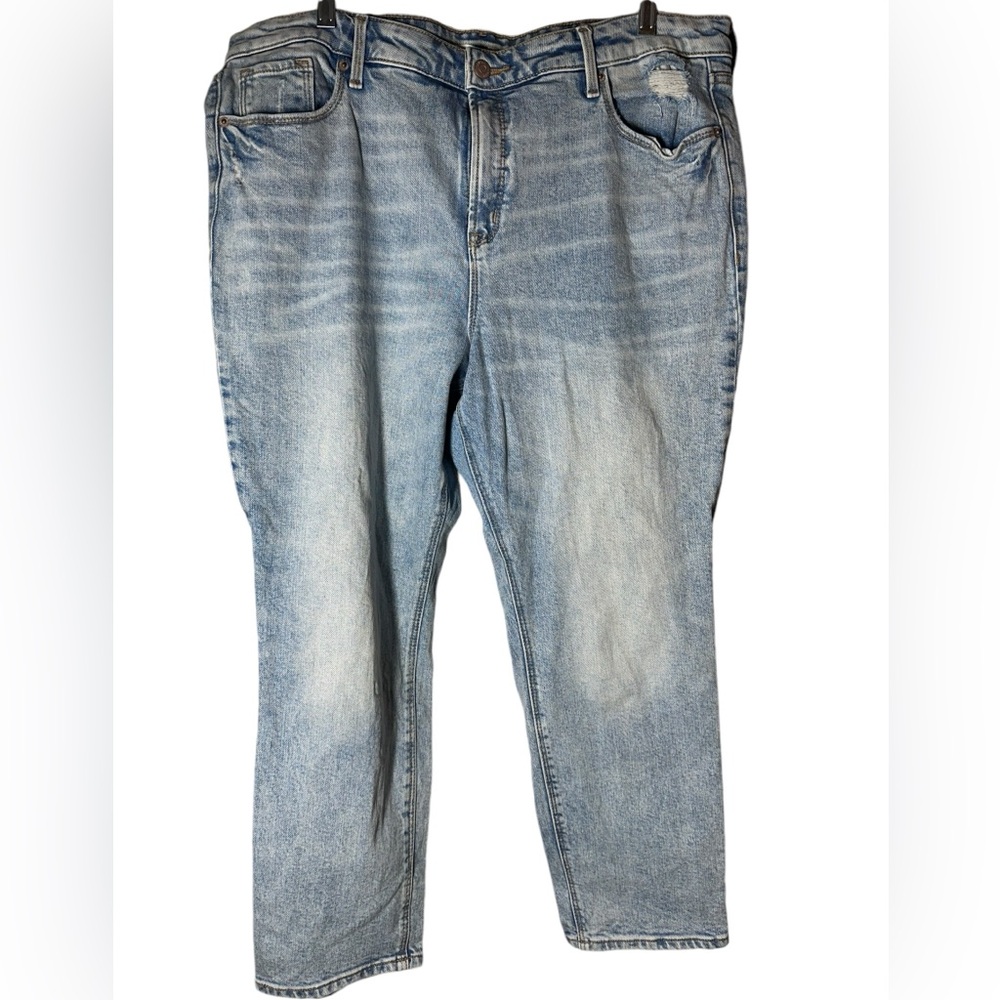 Light Wash High Rise Power Straight Old Navy Jeans. Size 18.